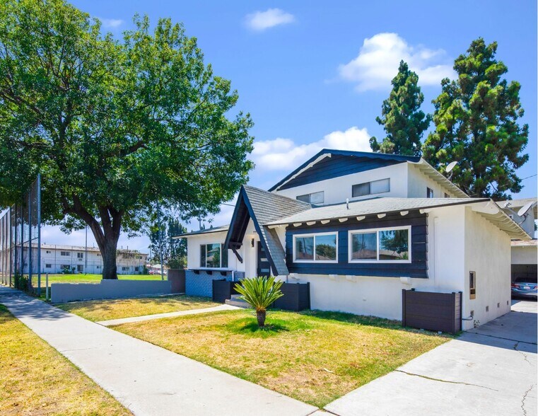 More Photos Of 1109 S Spruce St, Montebello Apartments For Sale