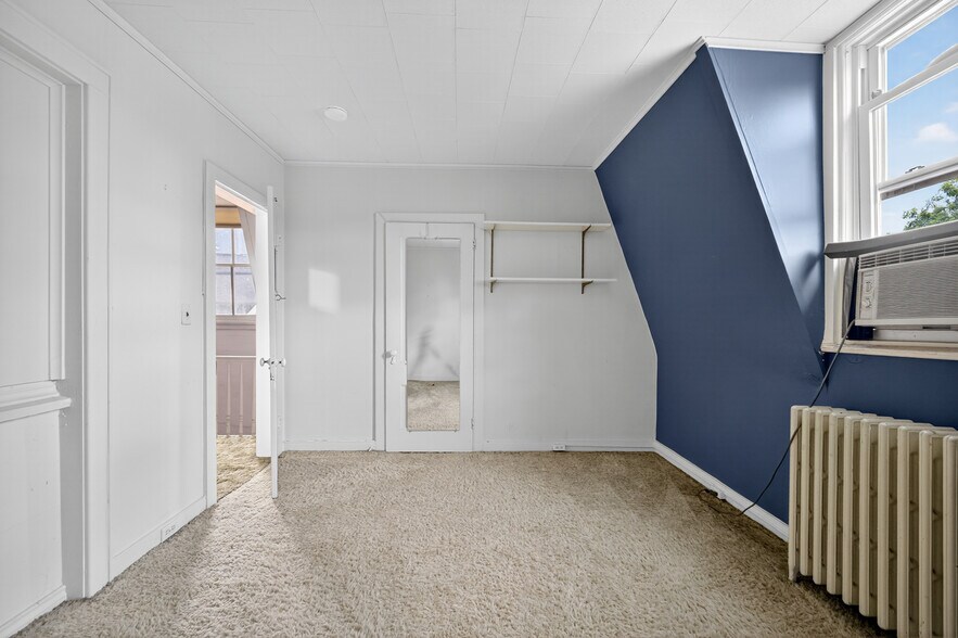 More Photos Of 59 Montgomery St, Poughkeepsie Funeral Home For Sale