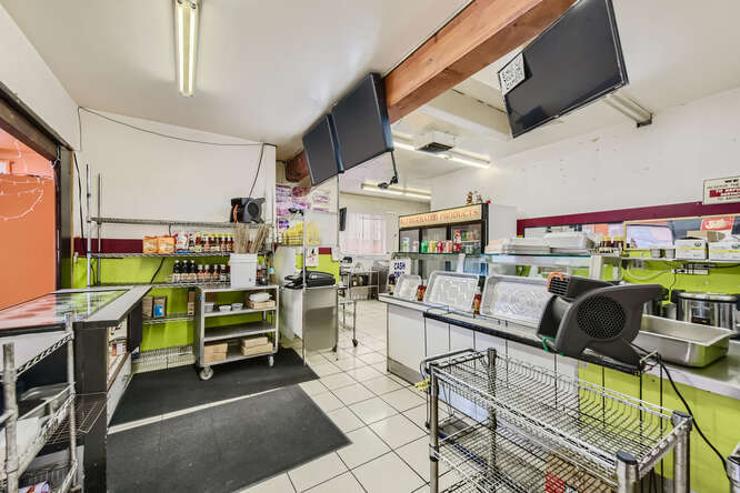 More Photos Of 3874 38th St, San Diego Restaurant For Sale