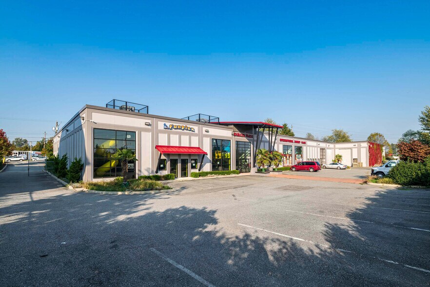 More Photos Of 12070 88 Ave, Surrey Storefront For Sale