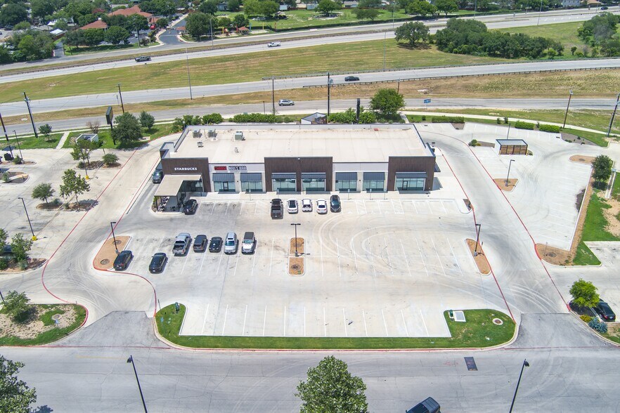 More Photos Of 8520 IH-35, San Antonio Storefront For Sale
