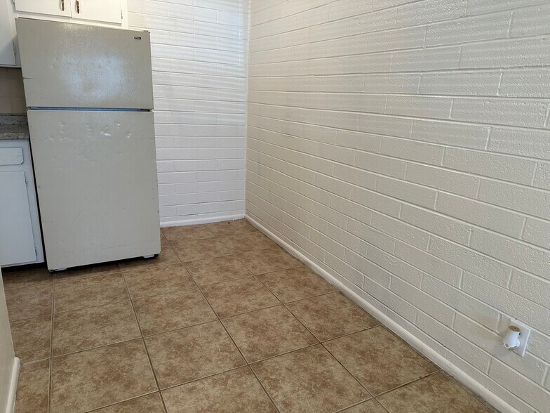 More Photos Of 102 S Pomeroy St, Mesa Apartments For Sale