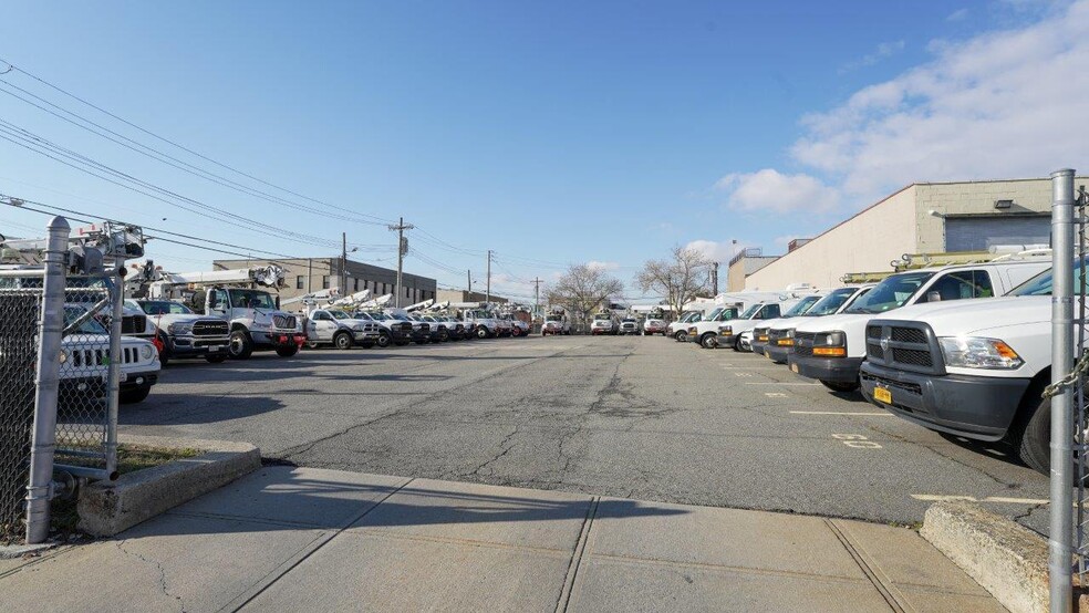 Primary Photo Of 147-31 176th St, Jamaica Warehouse For Lease