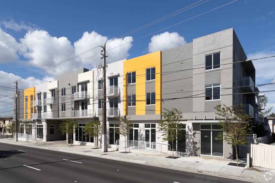 More Photos Of 961 SW 7th St, Miami Apartments For Lease