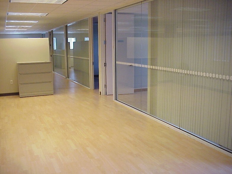 More Photos Of 7900 NW 154th St, Miami Lakes Office For Lease