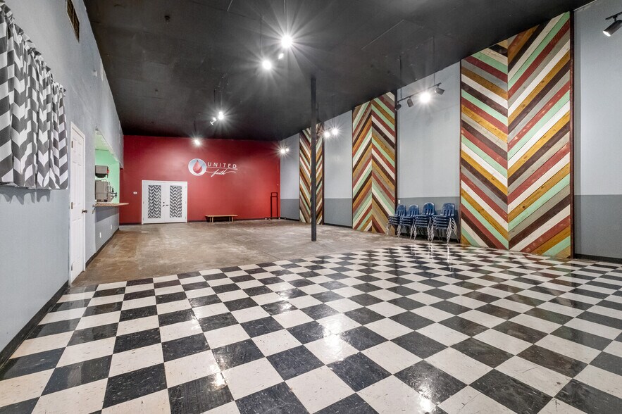 More Photos Of 814 E Cherokee Ave, Sallisaw Religious Facility For Sale