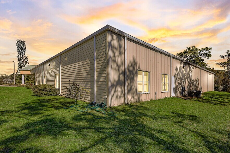 More Photos Of 451 Riviera Dr NE, Palm Bay Religious Facility For Sale