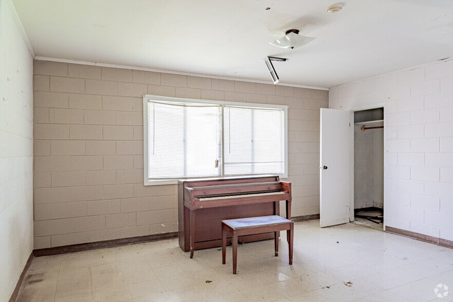 More Photos Of 306 S Allen Rd, Wake Forest Apartments For Sale