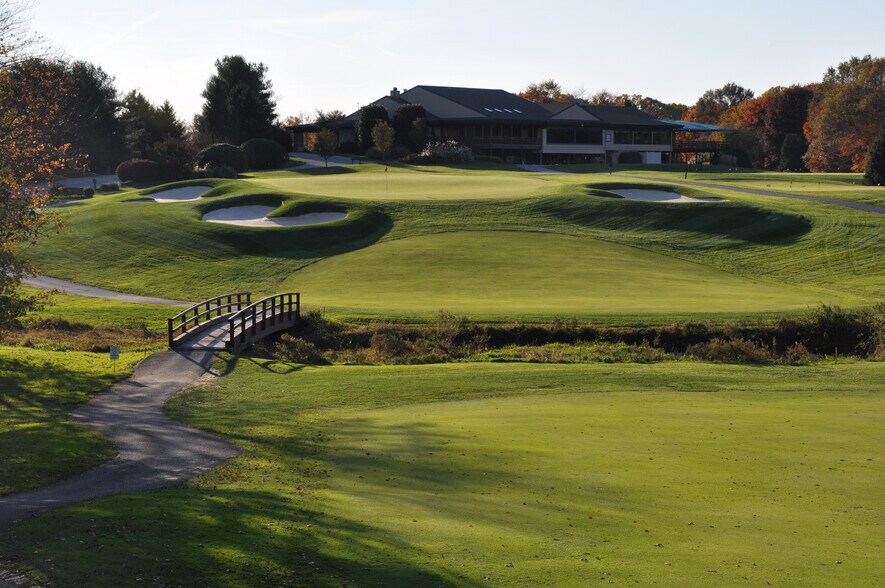 More Photos Of 401 Chandler Dr, West Chester Golf Course Driving Range For Sale