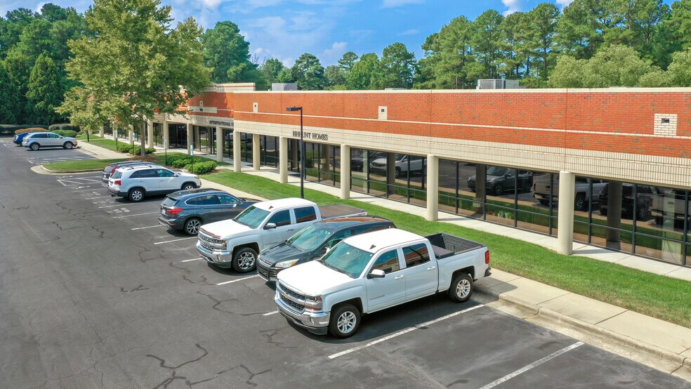 More Photos Of 7101 Creedmoor Rd, Raleigh Unknown For Lease