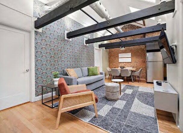 More Photos Of , Montréal General Retail For Sale