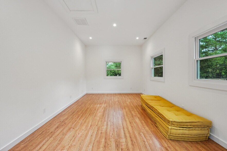 More Photos Of 1605 Lucas Valley Rd, San Rafael Healthcare For Sale