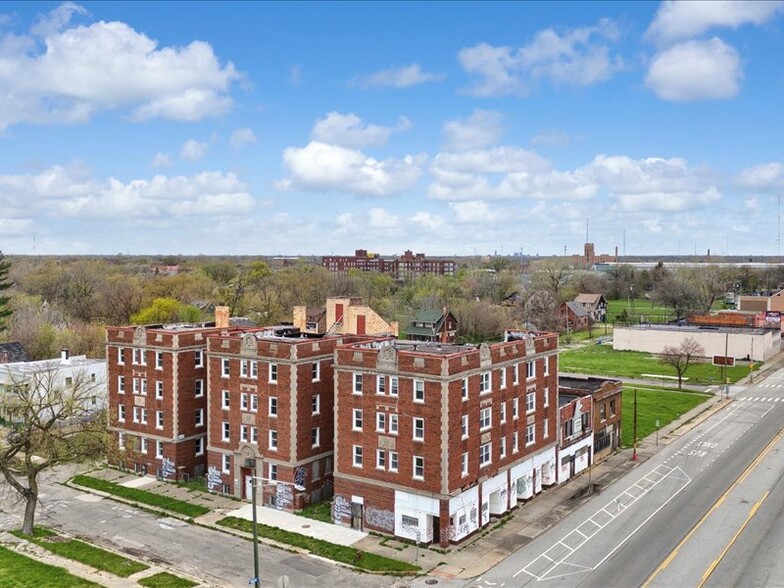 Primary Photo Of 280 Richton St, Highland Park Apartments For Sale