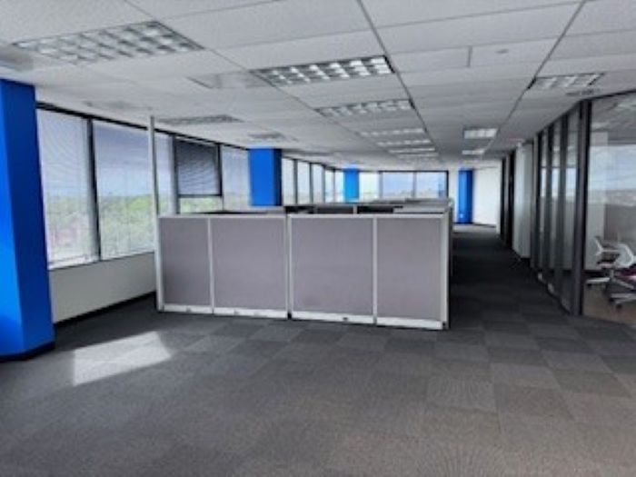 More Photos Of 2550 Gray Falls Dr, Houston Office For Lease