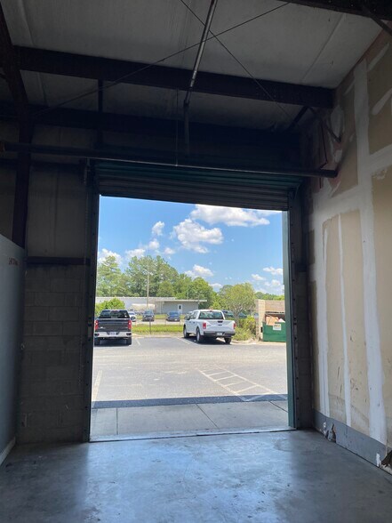 More Photos Of 6973 Highway Ave, Jacksonville Warehouse For Sale