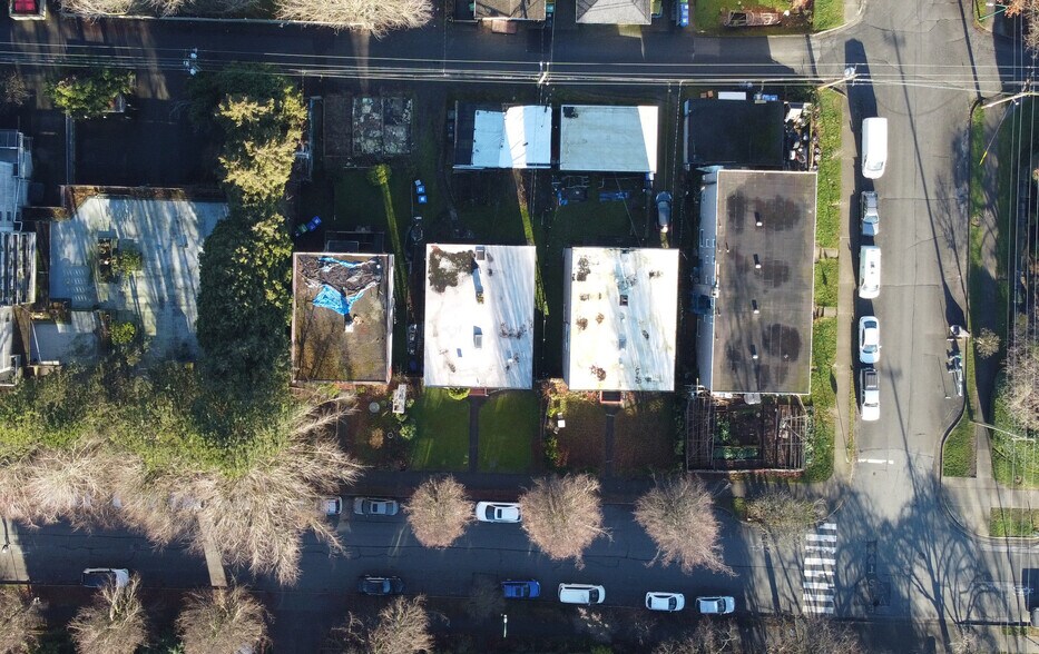 More Photos Of 1775 Adanac St, Vancouver Apartments For Sale