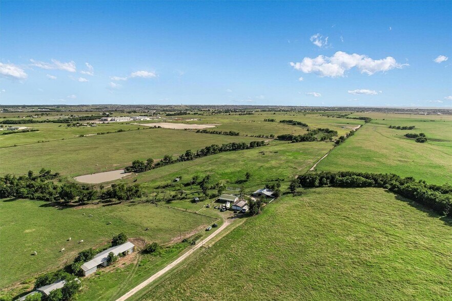 More Photos Of 3007 County Road 303, Jarrell Land For Sale