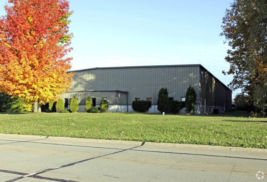 More Photos Of 3027 Nationwide Pky, Brunswick Warehouse For Lease