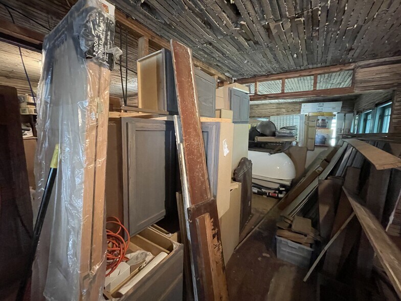 More Photos Of 1616 P St, Tekamah Specialty For Sale