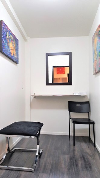 More Photos Of 1390 S Coast Hwy, Laguna Beach Storefront For Lease