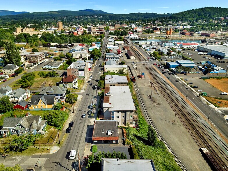 More Photos Of 1215 W Holly St, Bellingham Office For Sale