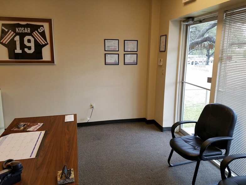 More Photos Of 3002-3014 Avenue E E, Arlington Light Manufacturing For Lease