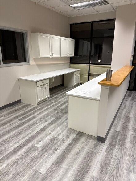 More Photos Of 716-101 Gallimore Dairy, High Point Research And Development For Lease