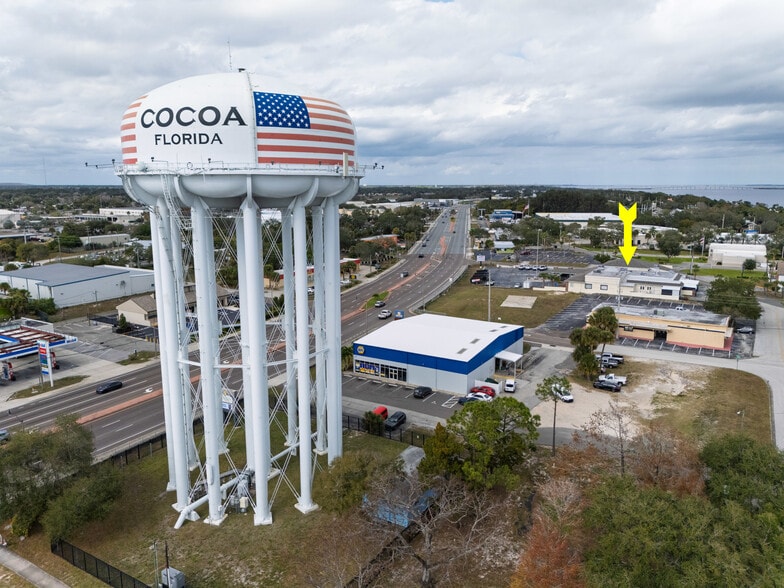 More Photos Of 300 N Cocoa Blvd, Cocoa Restaurant For Lease