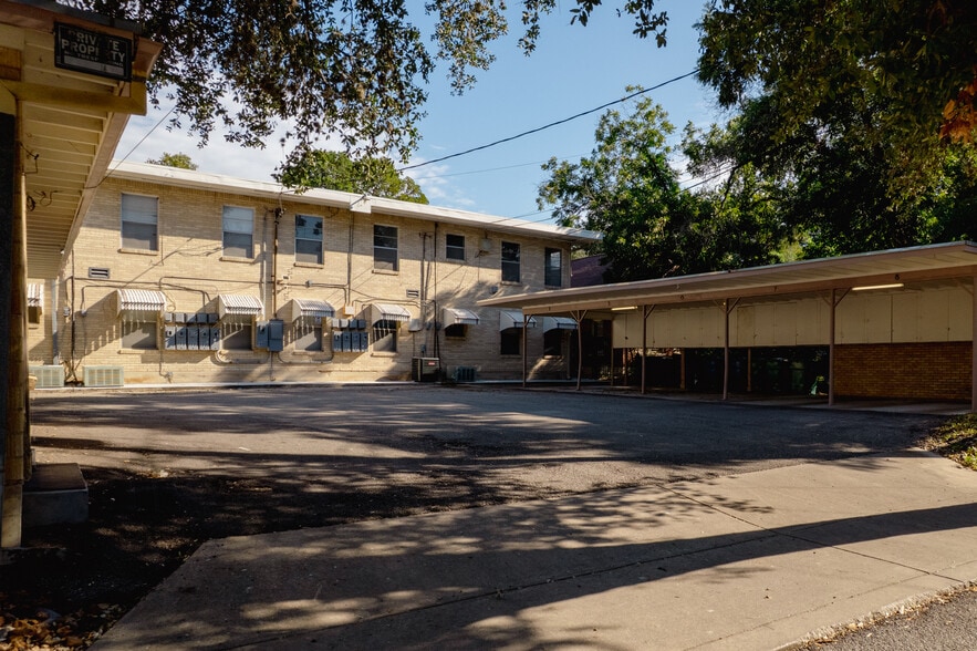 More Photos Of 118 Funston Pl, San Antonio Apartments For Sale