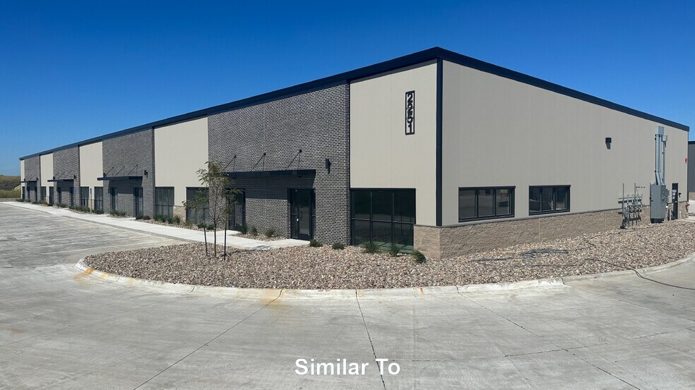 More Photos Of 2151 Shilow Rose Pkwy SW, Bondurant Warehouse For Lease
