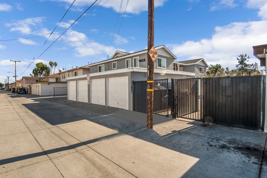 More Photos Of 1022 El Camino Dr, Costa Mesa Apartments For Sale