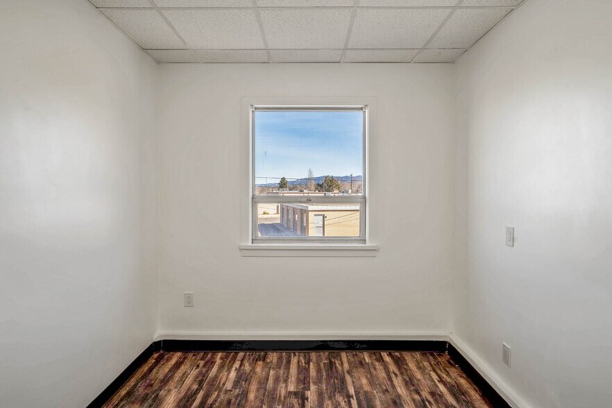 More Photos Of 1405 Luisa St, Santa Fe Office For Lease