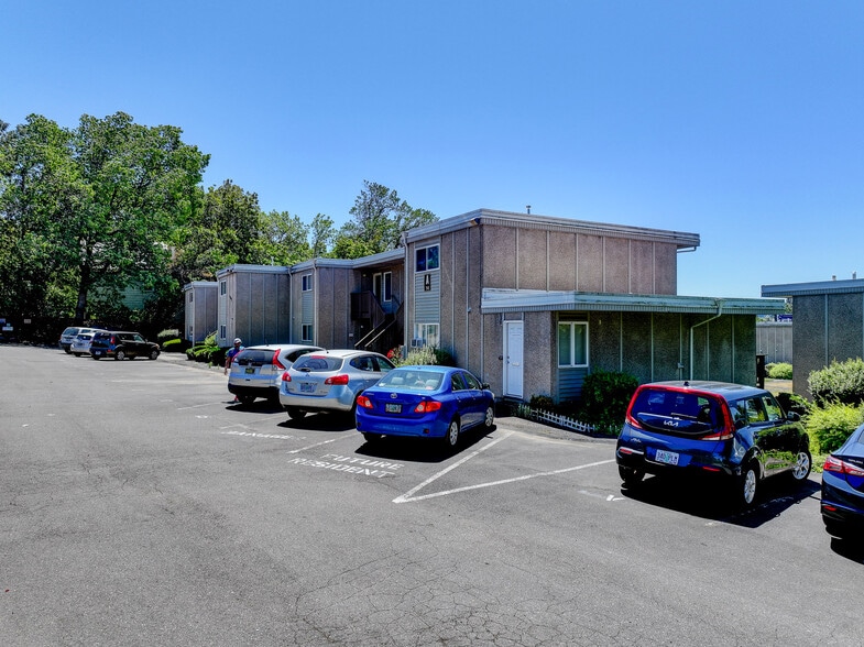 More Photos Of 13455 SE Oatfield Rd, Milwaukie Apartments For Sale