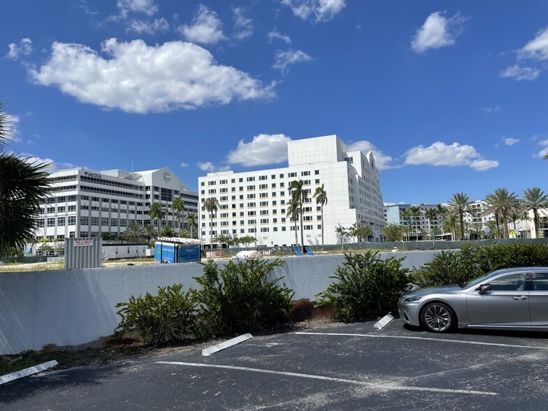 More Photos Of 201 N University Dr, Plantation Medical For Sale