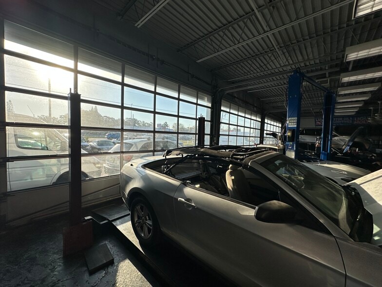 More Photos Of 5541 US Highway 19, New Port Richey Auto Repair For Sale