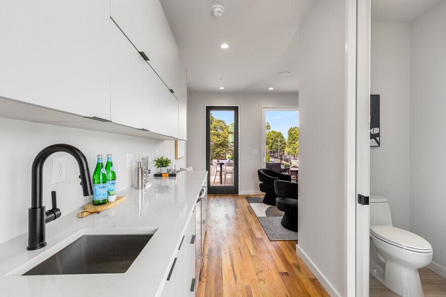 More Photos Of 105 Georgia Ave SE, Atlanta Apartments For Sale