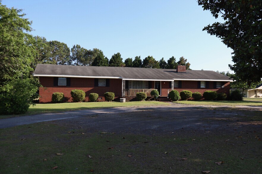More Photos Of 1107 Erwin Rd, Dunn Healthcare For Sale