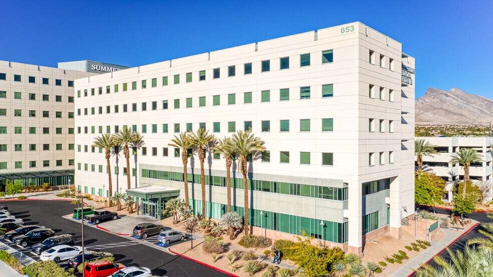 More Photos Of 653 N Town Center Dr, Las Vegas Medical For Lease