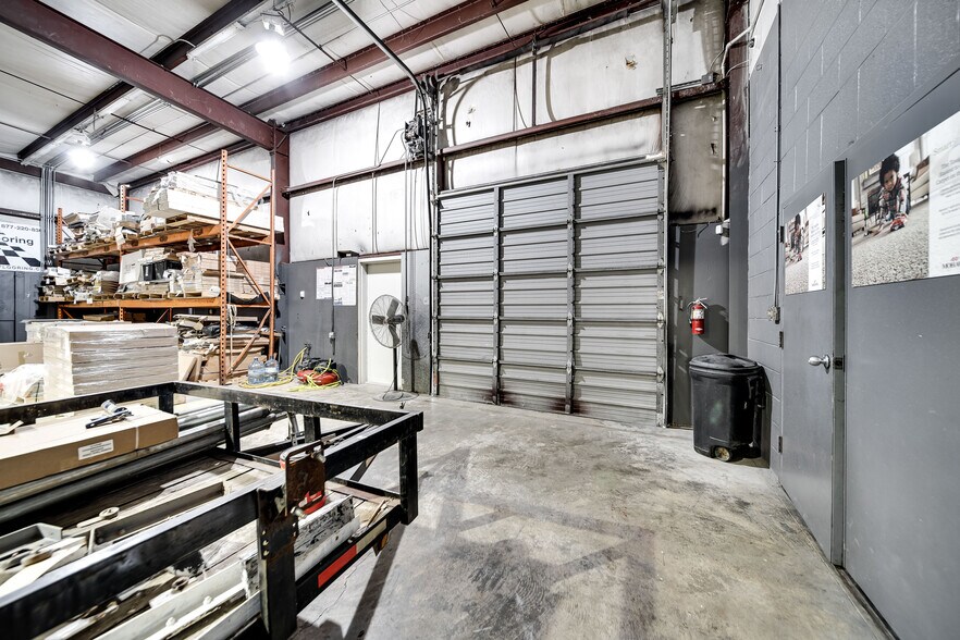 More Photos Of 2204 NW Broad St, Murfreesboro Freestanding For Sale