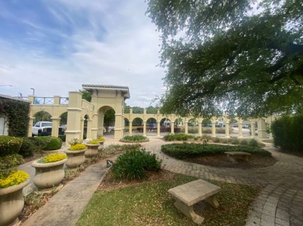 More Photos Of 1585 Gulf Shores Pky, Gulf Shores Office For Lease