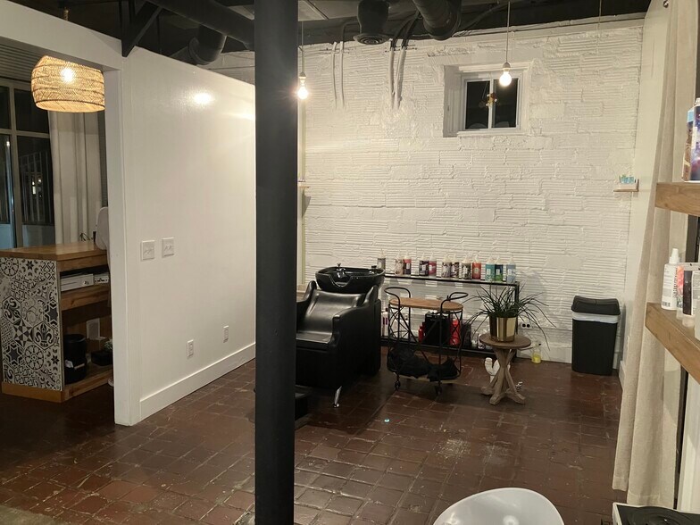 More Photos Of 5437 Penn Ave, Pittsburgh Storefront Retail Residential For Lease