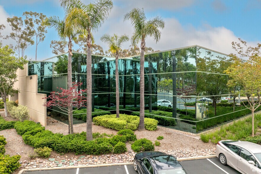 More Photos Of 15378 Avenue of Science, San Diego Research And Development For Lease