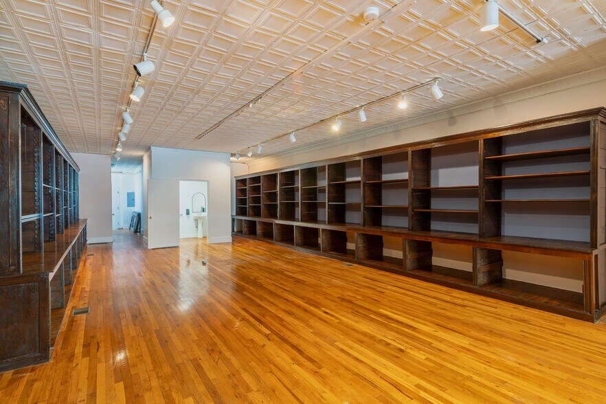 More Photos Of 110 E Main St, Union Storefront Retail Office For Lease