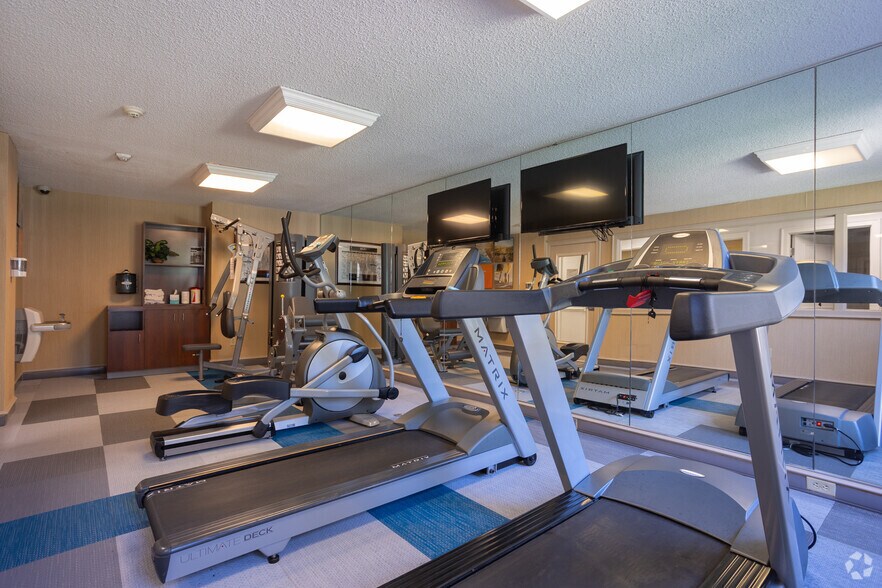 More Photos Of 622 Allegan St, Plainwell Hospitality For Sale