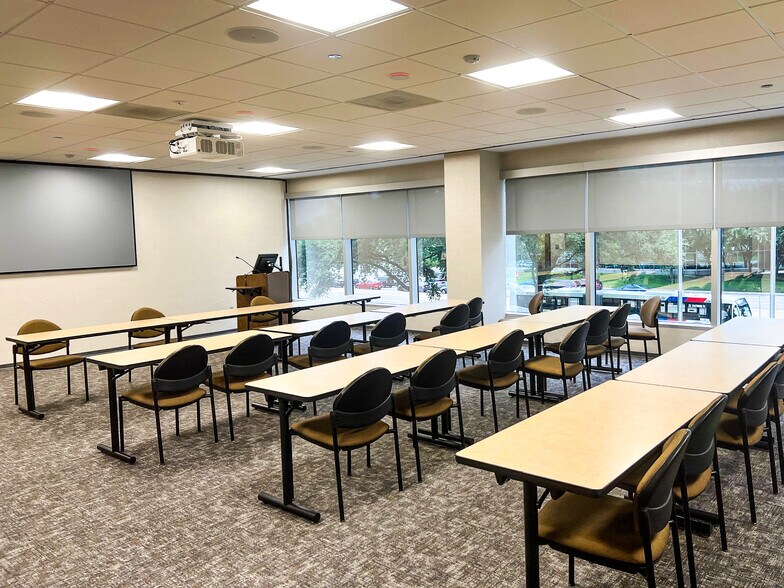 More Photos Of 10375 Richmond Ave, Houston Office For Lease