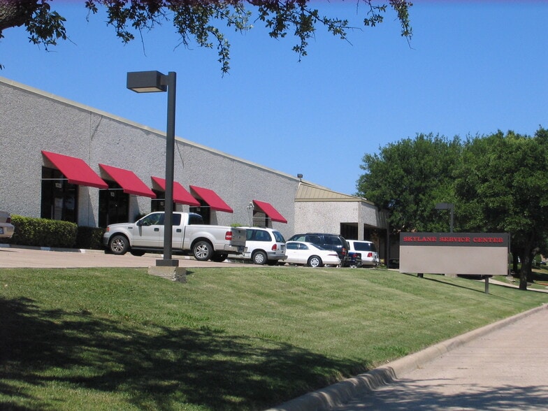More Photos Of 3151 Skylane Dr, Carrollton Light Distribution For Lease