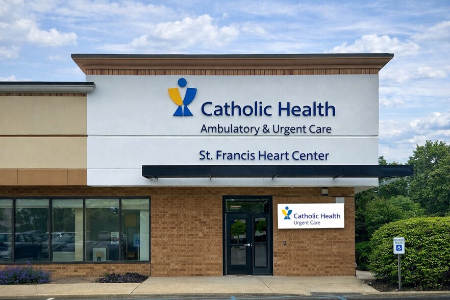 More Photos Of 610 Broadhollow Rd, Melville Unknown For Lease