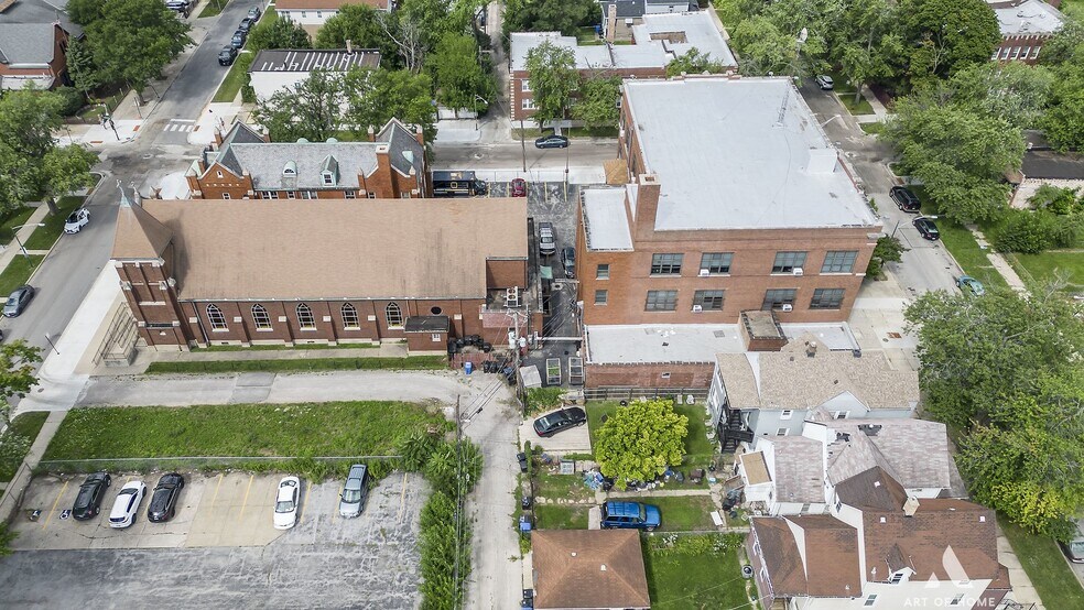More Photos Of 700 E 91st St, Chicago Religious Facility For Sale
