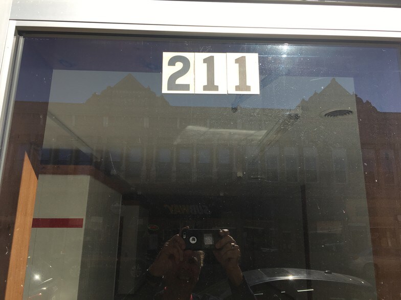 More Photos Of 211-213 W Main St, Staunton Storefront Retail Residential For Lease