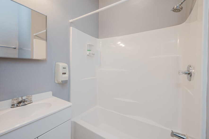 More Photos Of 2817 Bessemer Rd, Birmingham Freestanding For Sale